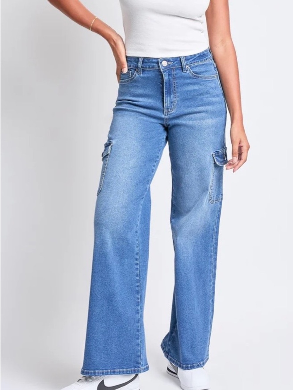 YMI Women’s High Rise Wide Leg Skater Cargo Jeans Sz 3/26 Medium Blue Wash